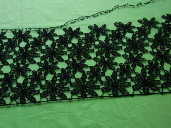 Bio-Spitze schwarz Blumen ca 17 cm